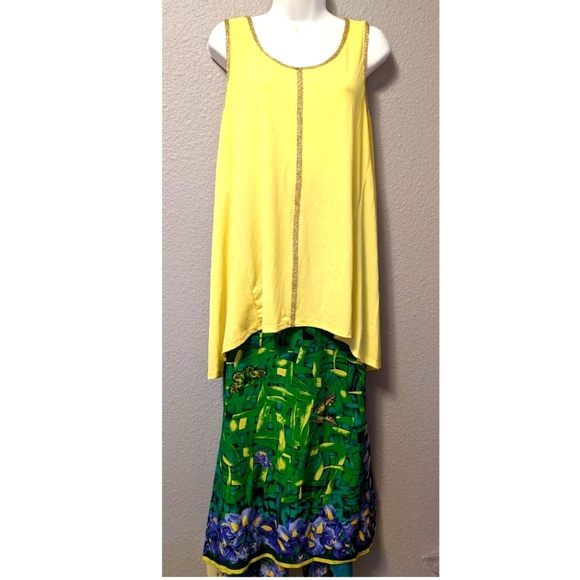 🔥SALE🔥 Spence Sleeveless Yellow Top Gold Embellishments Hi Low Sz. XL - Picture 12 of 12